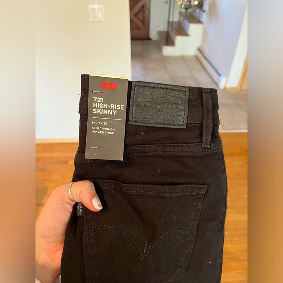 NWT Levi’s 721 High Rise Skinny Jeans (Long) - Picture 2 of 8